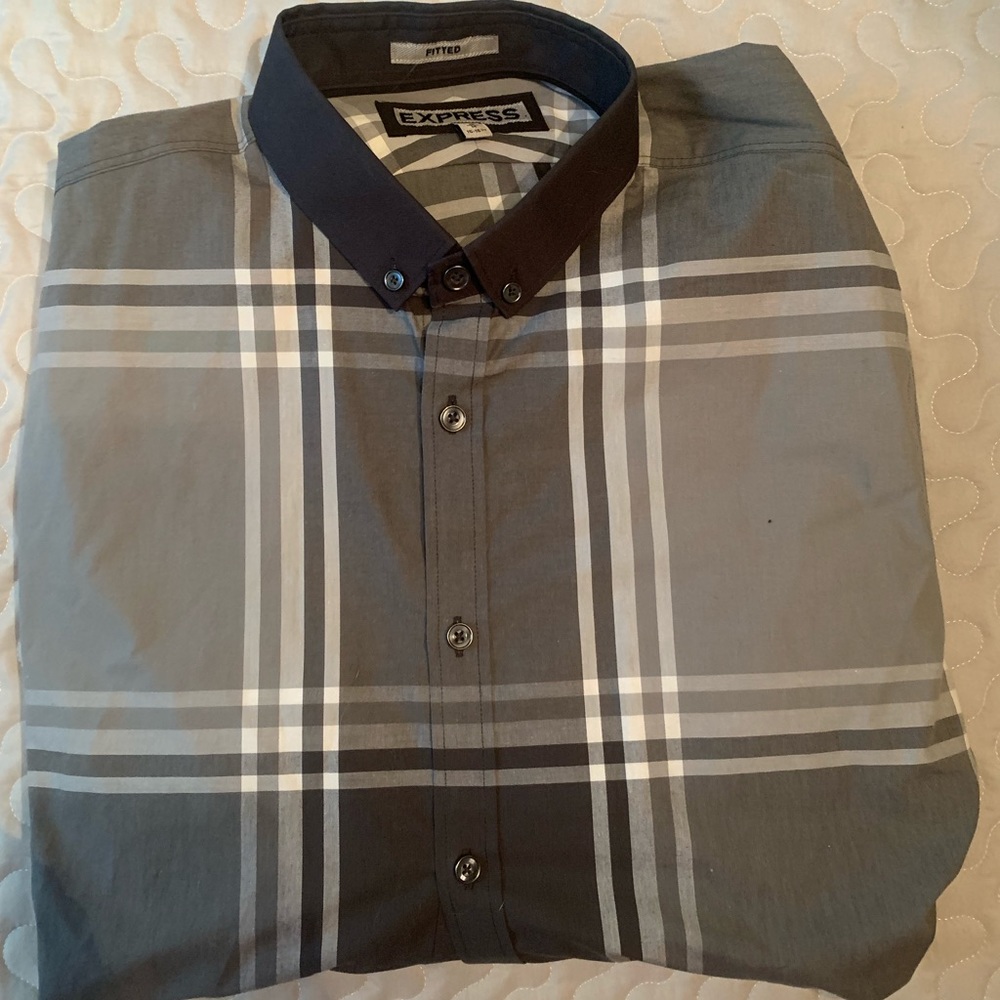 NWOT Men’s Express Dress Shirt